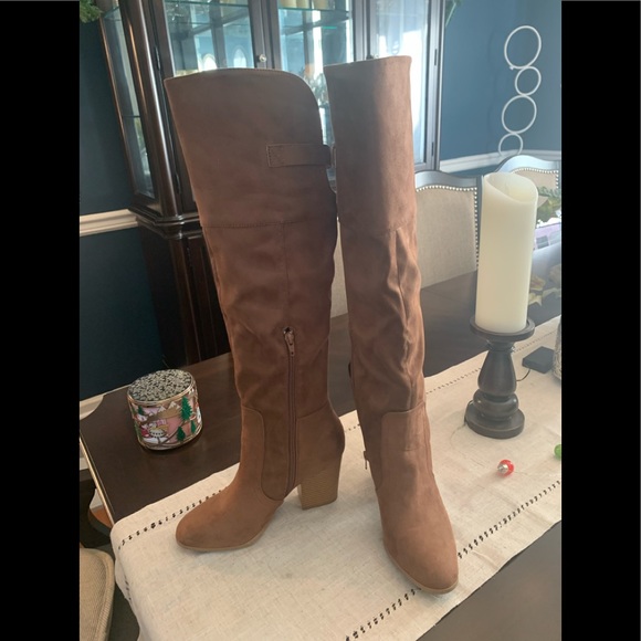 Easy Street Tall boots - Picture 1 of 5